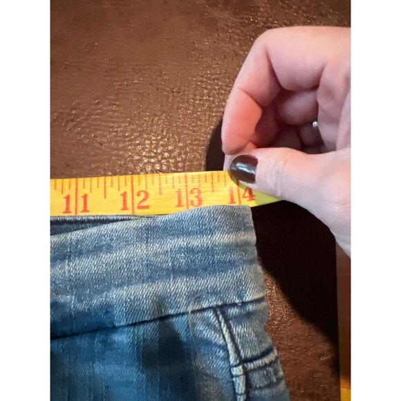 Good American Good Flare 2/26 Distressed Jeans - Picture 5 of 8